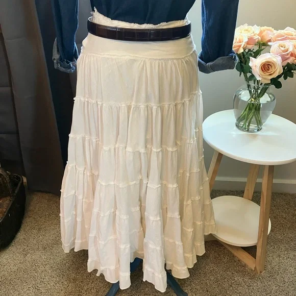 Perfect full skirt for a Cowboy Carter concert, or the beach! - Picture 2 of 5